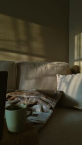 How to Create the Perfect Cosy and Inviting Reading Nook at Home